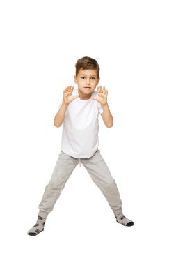 bir kaleci gibi elleri ile bir çocuk portre