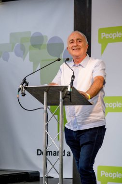 Londra, İngiltere, 23 Haziran 2018:-aktör Sir Tony Robinson konuşuyor, İngiltere'de Brexit anlaşma bir halk oy için Mart