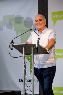 Londra, İngiltere, 23 Haziran 2018:-aktör Sir Tony Robinson konuşuyor, İngiltere'de Brexit anlaşma bir halk oy için Mart