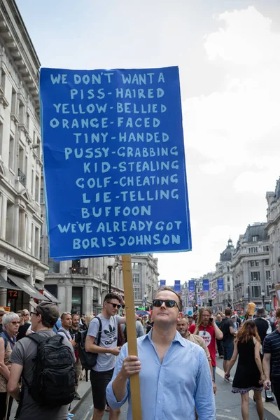 Londres Reino Unido Julho 2018 Placas Levadas Por Manifestantes Donald — Fotografia de Stock