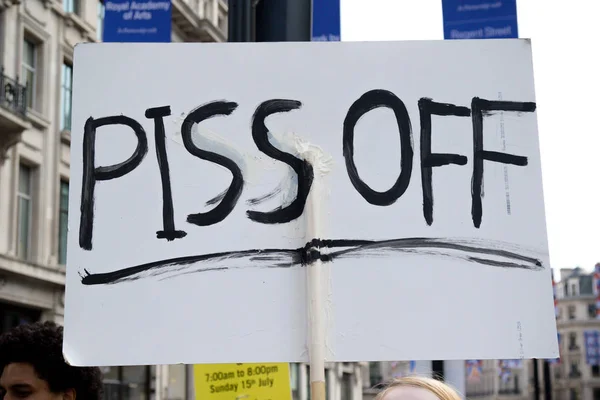 Лондон Великобритания Июля 2018 Года Плакаты Маршируют Протестующие Против Дональда — стоковое фото