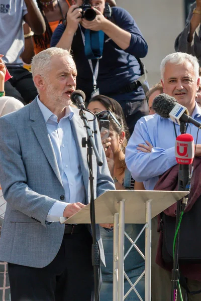 2018 제레미 Corbyn 노동당의 지도자는 안티에서 말하는 런던에서 트럼프 — 스톡 사진