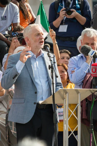 2018 제레미 Corbyn 노동당의 지도자는 안티에서 말하는 런던에서 트럼프 — 스톡 사진