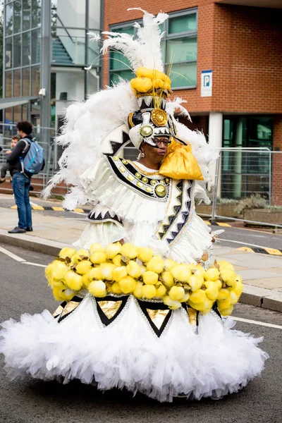 2018年8月27日 参加者参加诺丁山 Carival 在伦敦西部 欧洲最大的街道党 — 图库照片