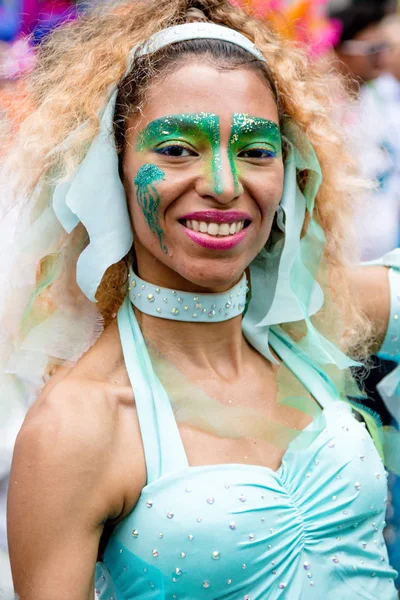 London, Büyük Britanya, 27th Ağustos 2018:-katılımcılar alın kısmı Batı Londra'da, Avrupa'nın en büyük sokak partisi Nottinghill Carival.