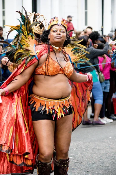 London, Büyük Britanya, 27th Ağustos 2018:-katılımcılar alın kısmı Batı Londra'da, Avrupa'nın en büyük sokak partisi Nottinghill Carival.