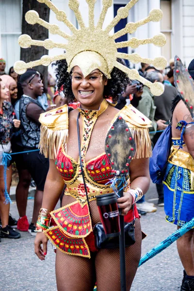 London, Büyük Britanya, 27th Ağustos 2018:-katılımcılar alın kısmı Batı Londra'da, Avrupa'nın en büyük sokak partisi Nottinghill Carival.