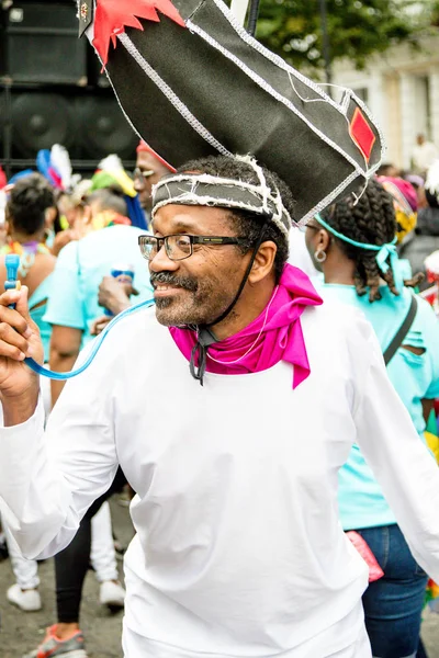 London, Büyük Britanya, 27th Ağustos 2018:-katılımcılar alın kısmı Batı Londra'da, Avrupa'nın en büyük sokak partisi Nottinghill Carival.