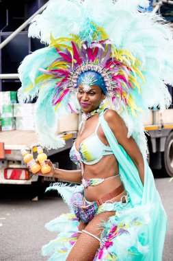 London, Büyük Britanya, 27th Ağustos 2018:-katılımcılar alın kısmı Batı Londra'da, Avrupa'nın en büyük sokak partisi Nottinghill Carival.