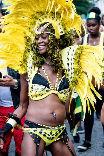 London, Büyük Britanya, 27th Ağustos 2018:-katılımcılar alın kısmı Batı Londra'da, Avrupa'nın en büyük sokak partisi Nottinghill Carival.