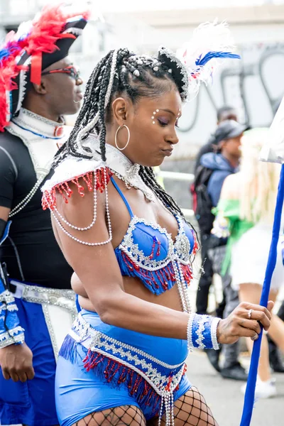 London, Büyük Britanya, 27th Ağustos 2018:-katılımcılar alın kısmı Batı Londra'da, Avrupa'nın en büyük sokak partisi Nottinghill Carival.