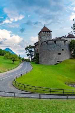 Vaduz, Lihtenştayn, 18th Ağustos 2018:-Vaduz Kalesi, iktidar Liechtenstein Prens yurdu bulunan sermaye şehir Vaduz