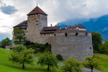 Vaduz, Lihtenştayn, 18th Ağustos 2018:-Vaduz Kalesi, iktidar Liechtenstein Prens yurdu bulunan sermaye şehir Vaduz