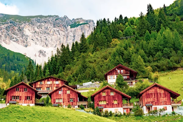 Malbun Liechtenstein Ağustos Malbun Lihtenştayn Binalarda Sadece Yaz Aylarında Resort — Stok fotoğraf