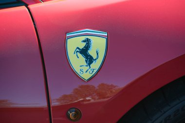 Vaduz, Lihtenştayn, 16 Ağustos 2018:-A Ferrari spor araba park Vaduz, Liechtenstein sermaye şehir