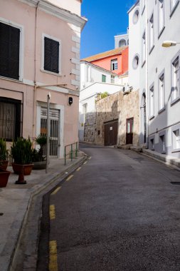 Cebelitarık, Amerika Birleşik Devletleri, 3 Ekim 2018:-eski şehir, Cebelitarık, normal turist iz kapalı alanının arka sokaklarında. Gibraltar İngiliz denizaşırı Bölgesi İspanya'nın güney ucunda yer almaktadır.