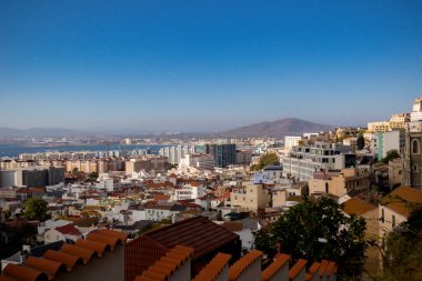 Cebelitarık, Amerika Birleşik Devletleri, 3 Ekim 2018:-kasaba Cebelitarık kaya kadar görünümünü. Gibraltar İngiliz denizaşırı Bölgesi İspanya'nın güney ucunda yer almaktadır.