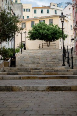 Cebelitarık, Amerika Birleşik Devletleri, 3 Ekim 2018:-geri eski kasaba Cebelitarık, normal turist iz kapalı şekilde sokak. Gibraltar İngiliz denizaşırı Bölgesi İspanya'nın güney ucunda yer almaktadır.