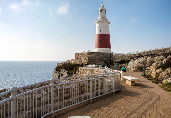 Gibraltar, United Kingdom, 2nd October 2018: -Trinity House, Lighthouse, Europa Point, Gibraltar. Джибриль - британская заморская территория, расположенная на южной оконечности Испании
.