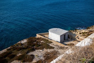 Bunker Europa noktada, Cebelitarık güney ucunda. Gibraltar İngiliz denizaşırı Bölgesi İspanya'nın güney ucunda yer almaktadır.