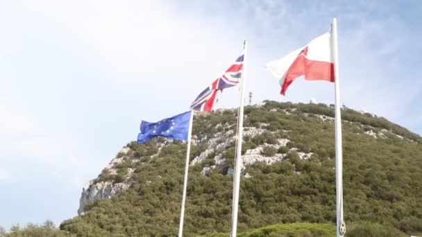 Gibraltar Reino Unido Octubre 2018 Las Banderas Gibraltar Reino Unido — Vídeos de Stock