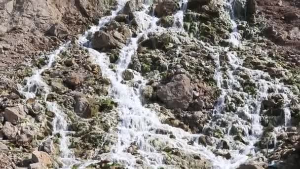 Cascada Que Fluye Desde Peñón Gibraltar — Vídeos de Stock