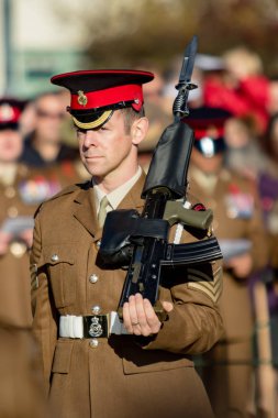 Sandhurst, İngiltere, 11 Kasım 2018:-A İngiliz askeri Sandhurst Savaş Anıtı Birinci Dünya Savaşı sona erdi ateşkes 100 yıldönümünde kapısında duruyor