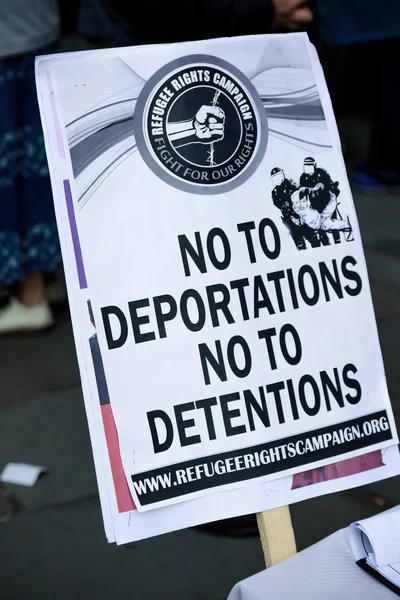 Londres Reino Unido Novembro Placa Deportação Stand Racism Marcha Através — Fotografia de Stock