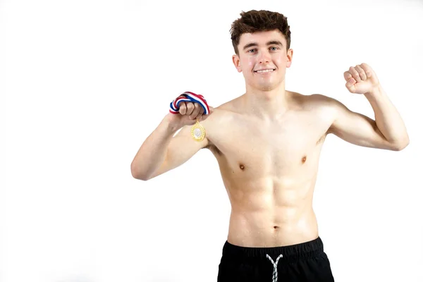 Erfolgreiche Kaukasische Junge Erwachsene Schwimmer Isoliert Auf Weißem Hintergrund Mit — Stockfoto