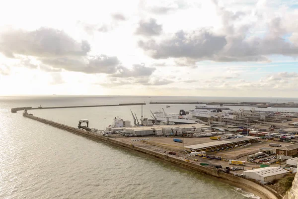 Dover, Amerika Birleşik Devletleri, 18 Ocak 2019:-Port of Dover, yakın İngilizler port Fransa'ya Kent görünümü