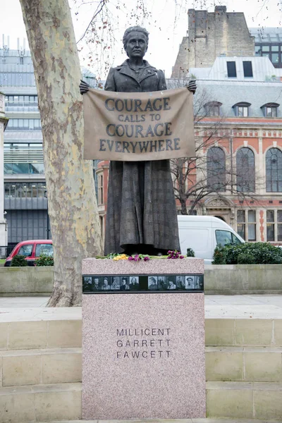 London Storbritannien Januari 2019 Staty Millicent Garrett Fawcett Ligger Parliament — Stockfoto