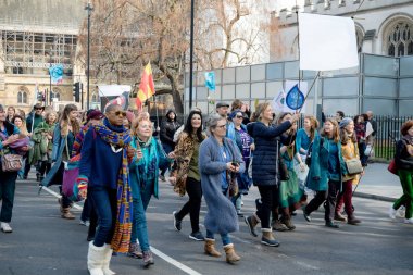 Londra'nın merkezinde exctintion İsyanı Protesto
