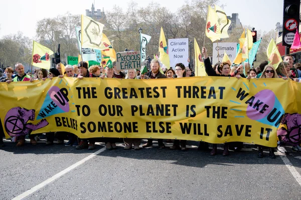 Protesta de rebelión de extinción en el centro de Londres —  Fotos de Stock