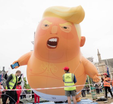 Londra'nın merkezinde Anti Donald Trump Protestocular