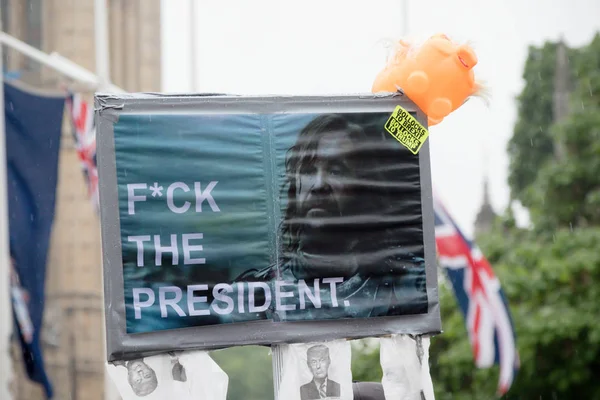 Londra'nın merkezinde Anti Donald Trump Protestocular