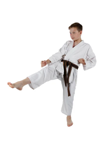 Tiener jongen doen martial arts — Stockfoto