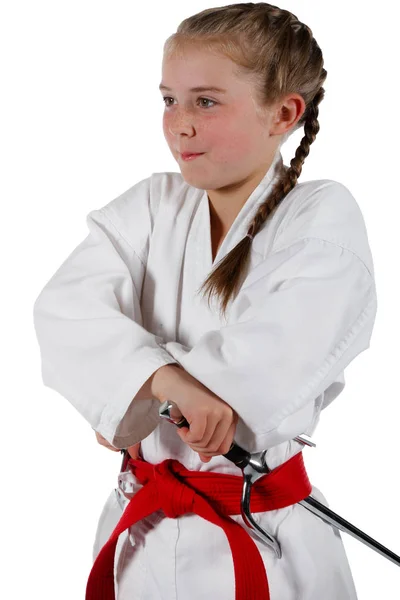 Tweenage lány megy karate — Stock Fotó