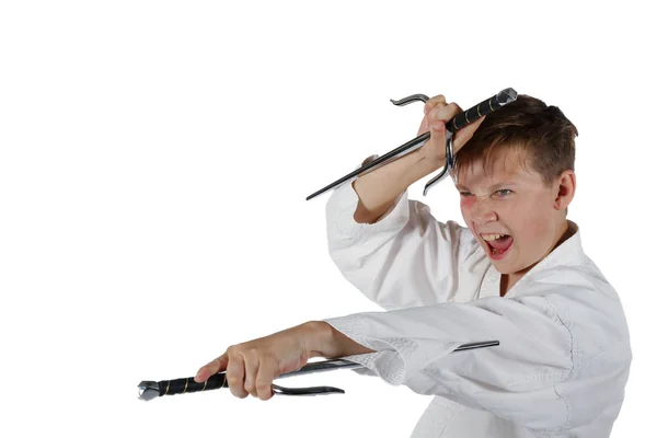 Nastoletni chłopiec robi sztuki walki — Zdjęcie stockowe