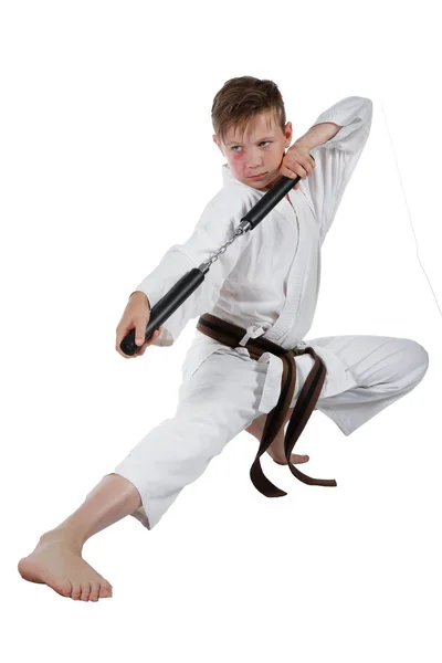 Tiener jongen doen martial arts — Stockfoto