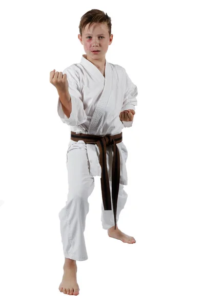 Tiener jongen doen martial arts — Stockfoto