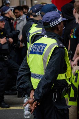 Londra'da anti faşist protestolar