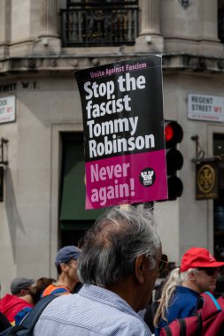 Londra'da anti faşist protestolar