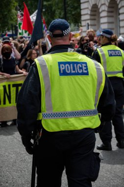 Londra'da anti faşist protestolar