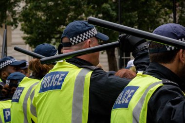 Londra'da anti faşist protestolar
