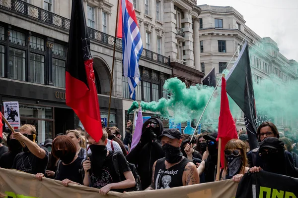 Антифашистские протесты в Лондоне — стоковое фото