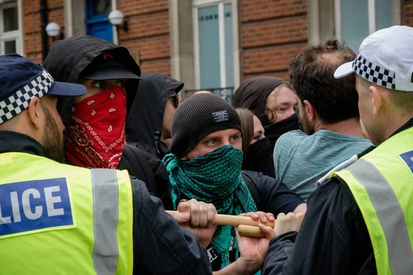 Protestas antifascistas en Londres — Foto de Stock