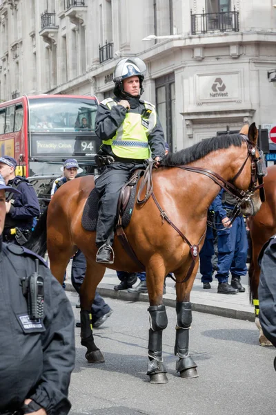 Protestos anti-fascistas em Londres — Fotografia de Stock