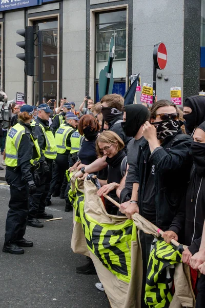 Antyfaszystowskie protesty w Londynie — Zdjęcie stockowe