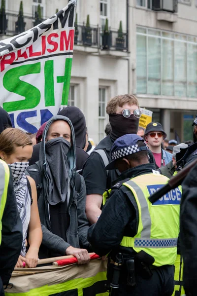 Antyfaszystowskie protesty w Londynie — Zdjęcie stockowe