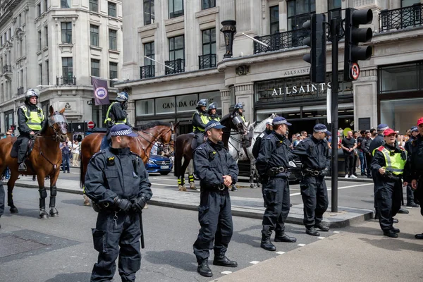 Protestas antifascistas en Londres — Foto de Stock